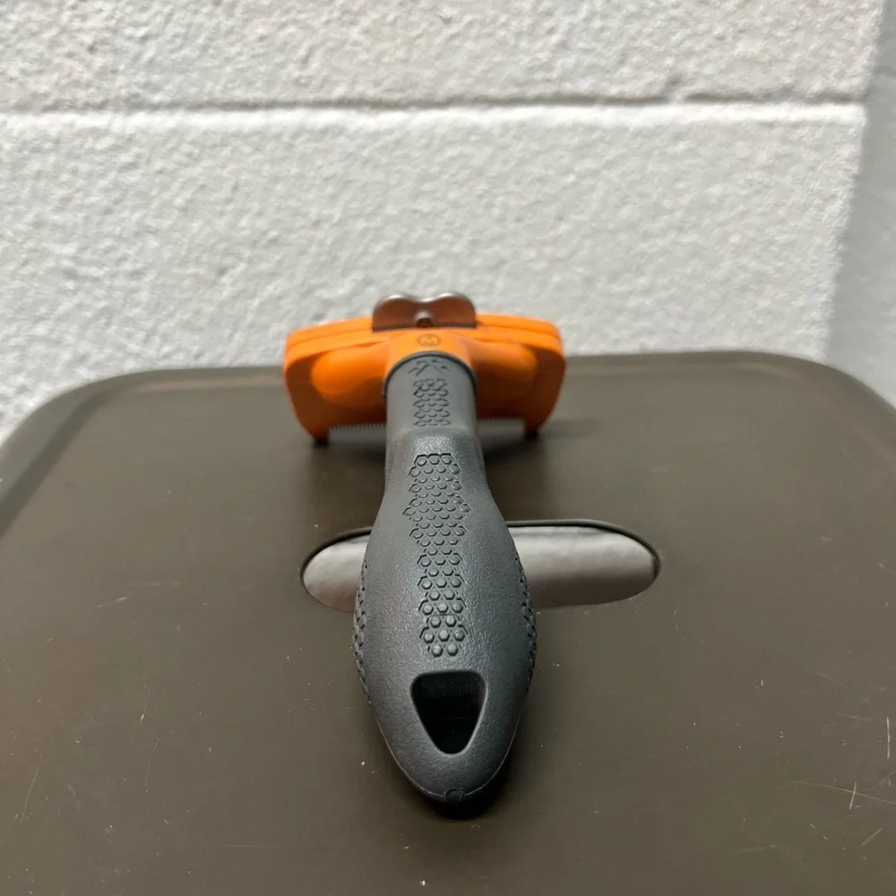 FURminator Orange Shedding Tool